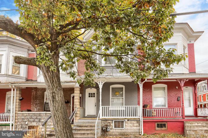 Photo of 526 S 16th Street