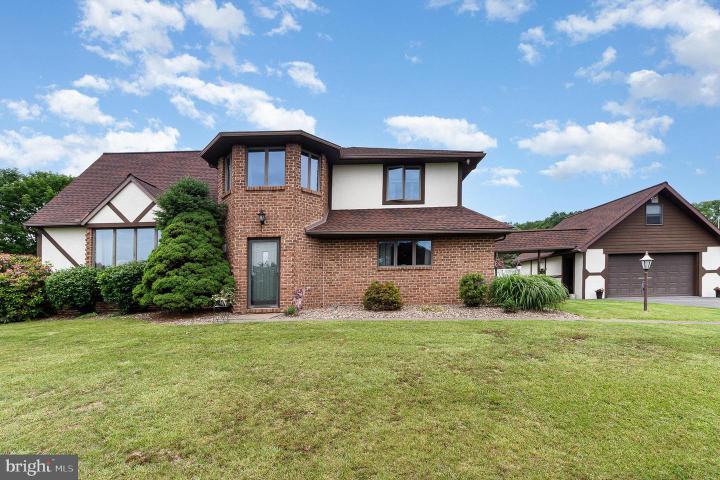 Photo of 44 Hill Top Road