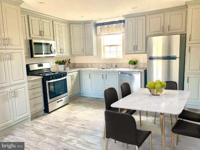 Photo of 32 Rose Avenue