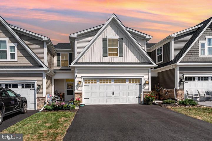 Photo of 2268 Caroline Lane