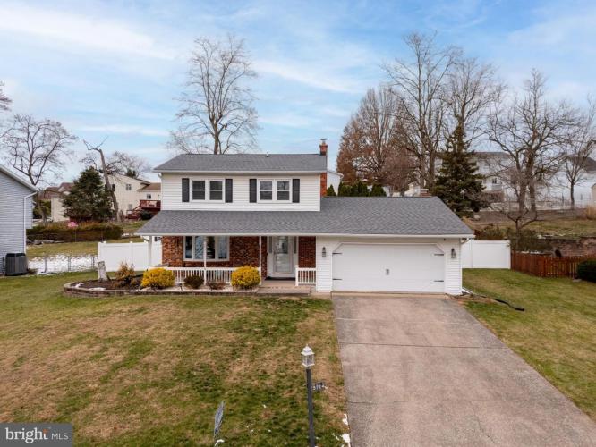 Photo of 5724 Kenwood Avenue