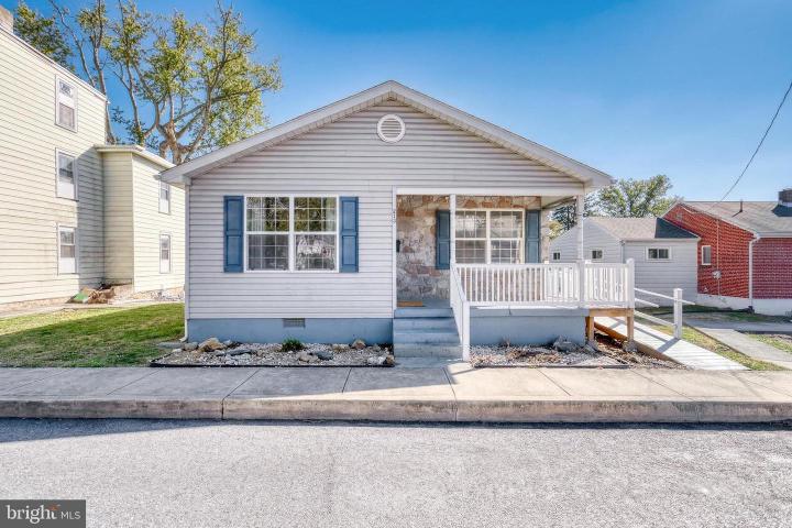 Photo of 213 Market Street, Highspire PA