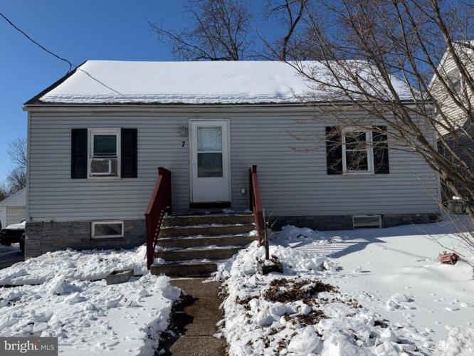 Photo of 7 Rutherford Road, Harrisburg PA