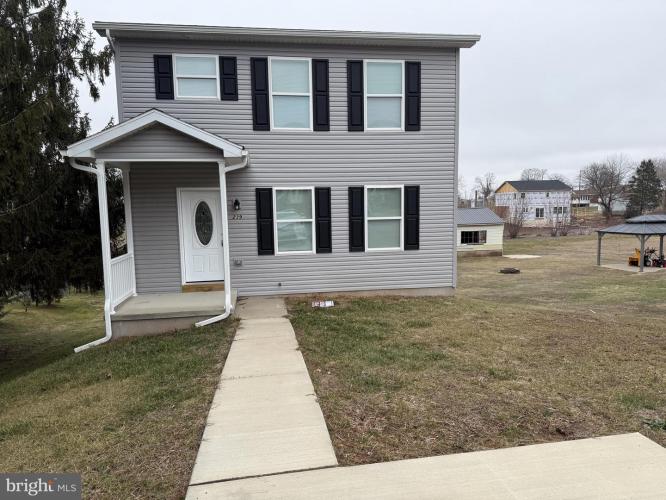 Photo of 239 W Broad Street, Elizabethville PA