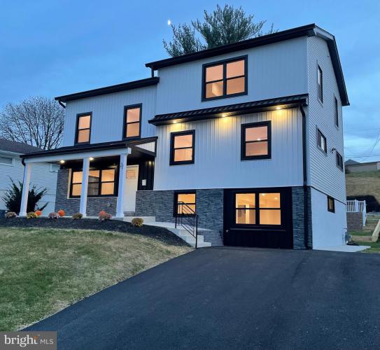 21 Dorset Drive, Broomall PA 19008 for sale by EveryHome Realtors