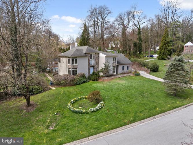 208 Hermitage Drive, Wayne PA 19087 for sale by EveryHome Realtors