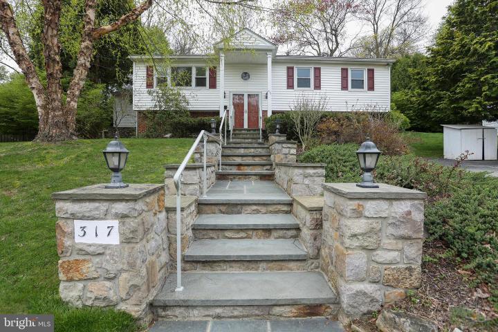Photo of 317 Golf Hills Road, Havertown PA