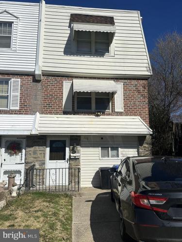 Photo of 110 Ivy Court, Upper Darby PA