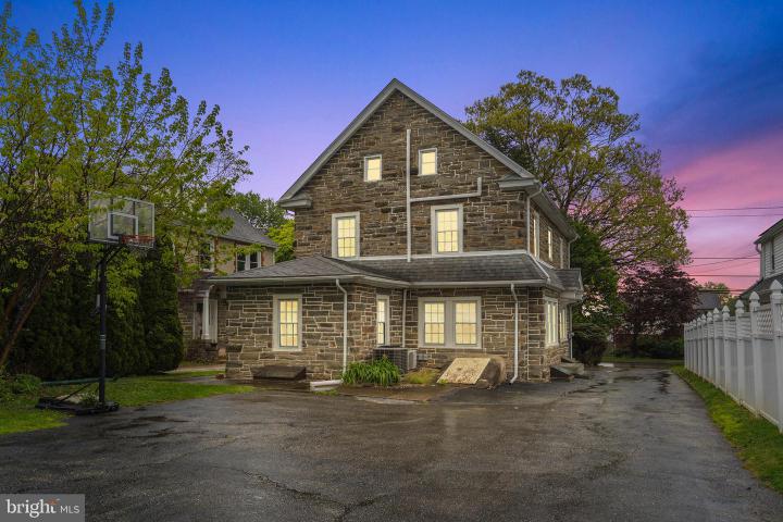 Photo of 806 Wynnewood Road, Ardmore PA