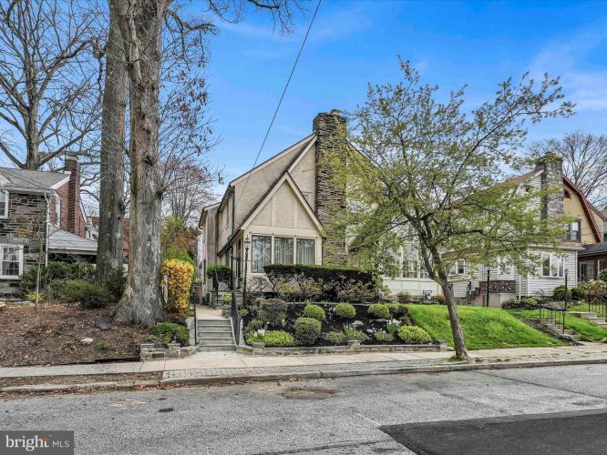 731 N Jackson Street, Media PA 19063 for sale by EveryHome Realtors