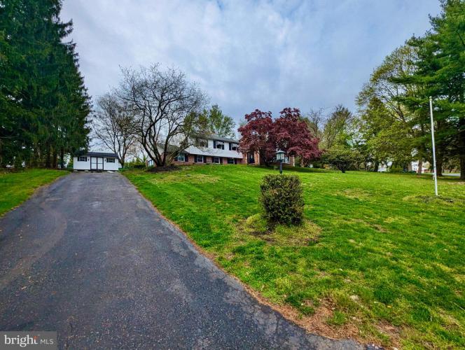 76 Bittersweet Drive, Glen Mills PA 19342 for sale by EveryHome Realtors