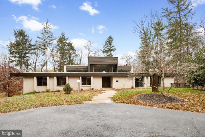 Photo of 390 S Bryn Mawr Avenue