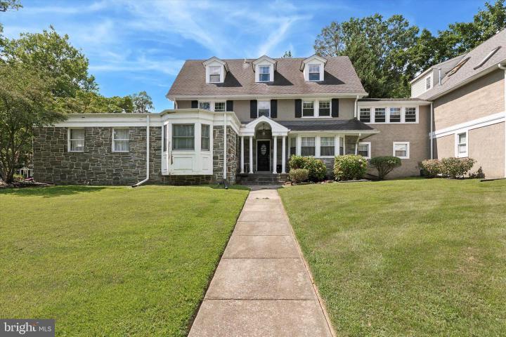 Photo of 140 N Rolling Road, Springfield PA