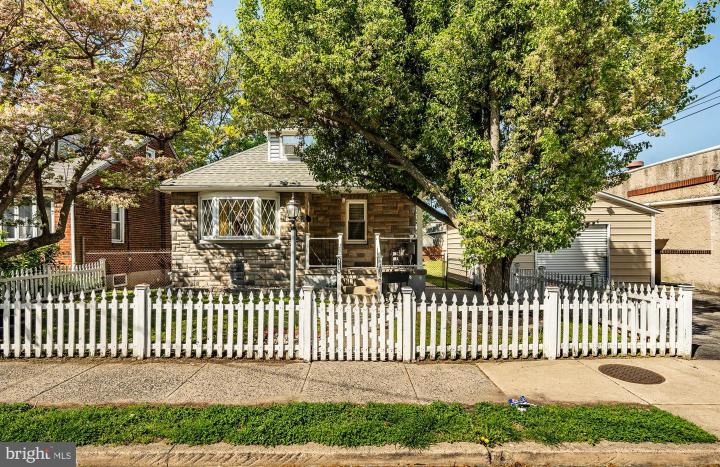 Photo of 1016 Leiper Street, Crum Lynne PA