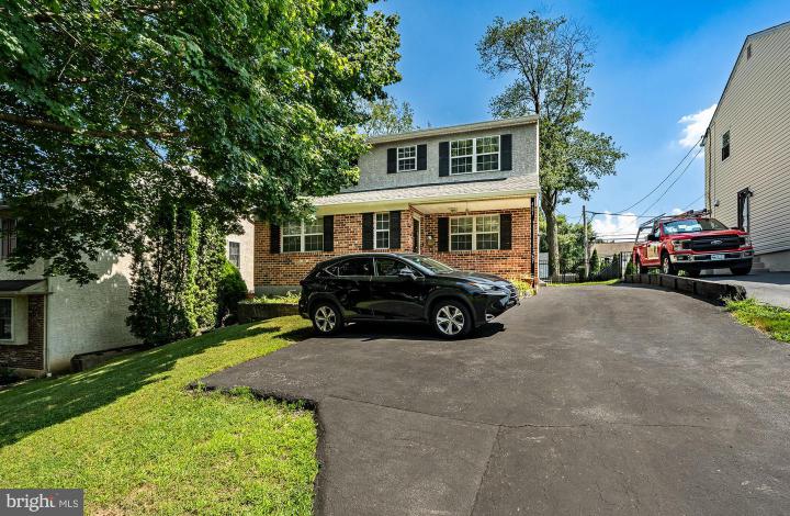 Photo of 421 E Eagle Road, Havertown PA