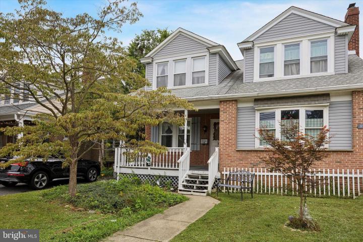 Photo of 326 Powell Road, Springfield PA