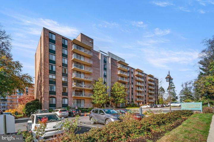 Photo of 801 Yale Avenue