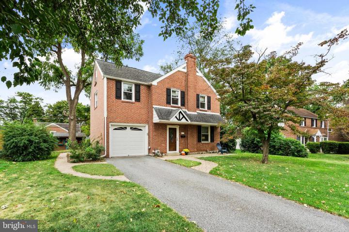 Photo of 230 Ridgewood Road, Springfield PA