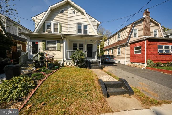 Photo of 204 E Avon Road, Brookhaven PA