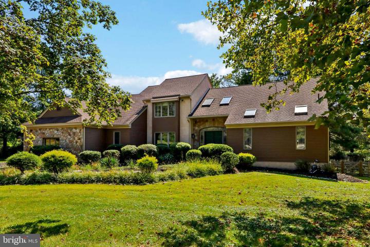 Photo of 4 E Spring Oak Cr, Media PA