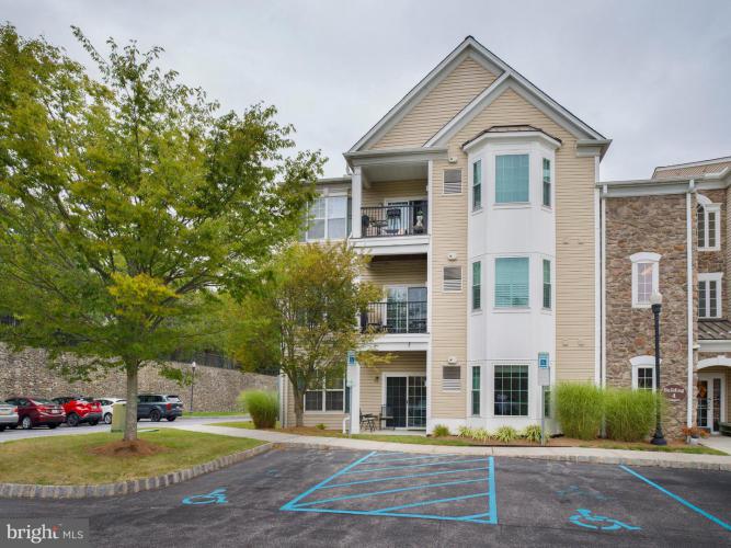 Photo of 411 Creekside Drive, Brookhaven PA