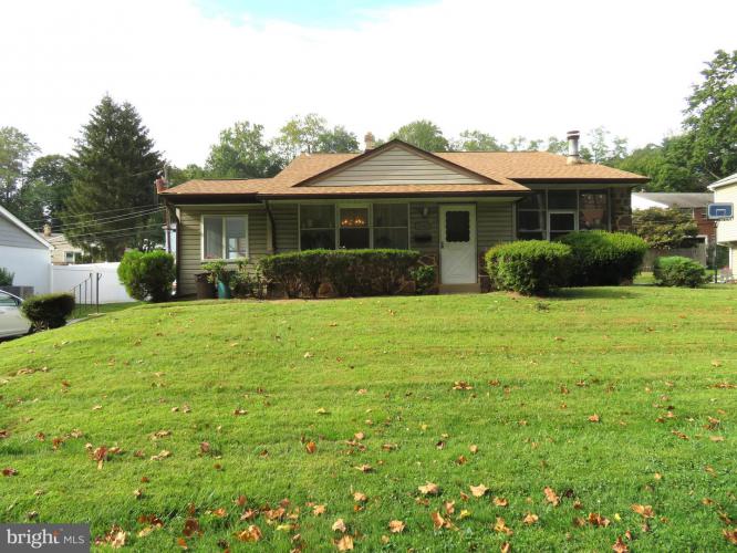 Photo of 1741 Lawrence Road, Havertown PA