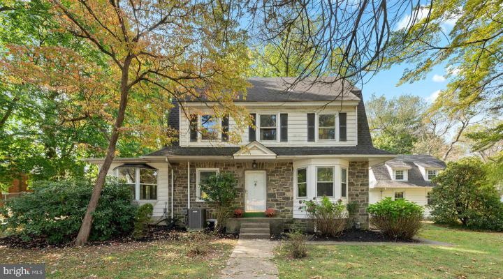 Photo of 412 N Rolling Road, Springfield PA