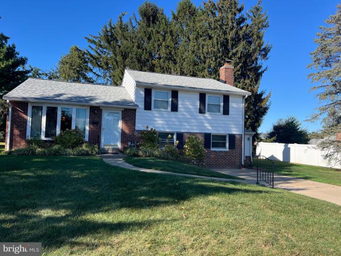 Photo of 457 Kennerly Road, Springfield PA