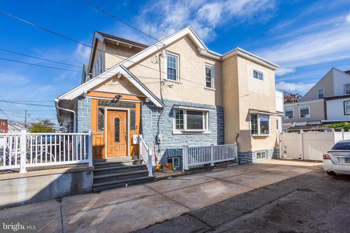 Photo of 119 Overhill Road, Upper Darby PA