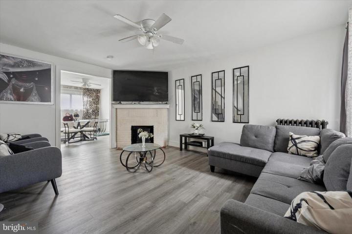 Photo of 219 Laurel Road, Sharon Hill PA