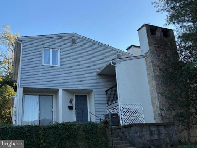 Photo of 306 Belpaire Court