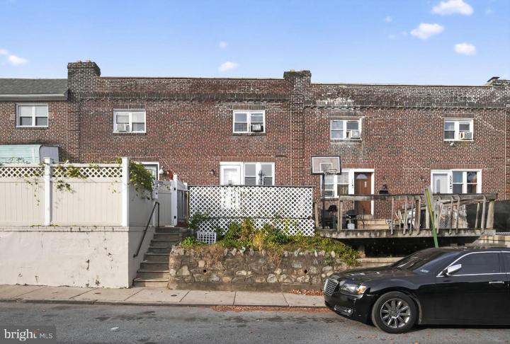 Photo of 558 Snowden Road