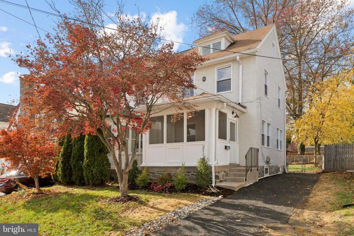 Photo of 2110 Bellemead Avenue