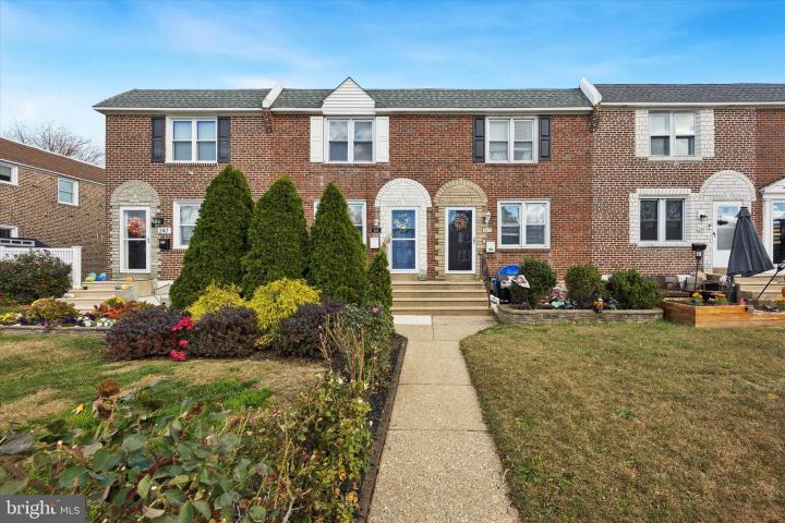 Photo of 245 Gramercy Drive