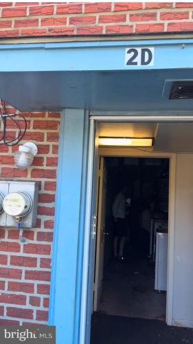 Photo of 2 E Manoa Road