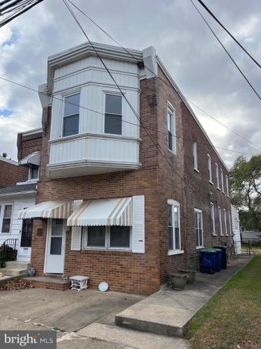 Photo of 922 Saville Avenue