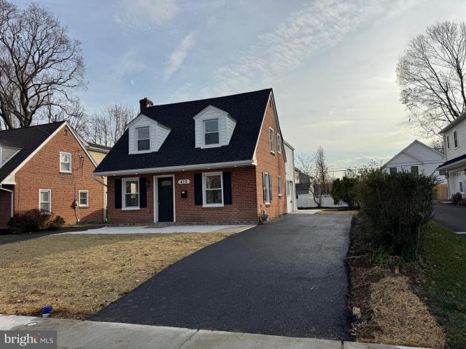 Photo of 410 E Jefferson Street