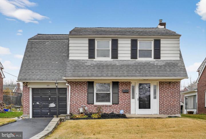 Photo of 321 E Magnolia Avenue