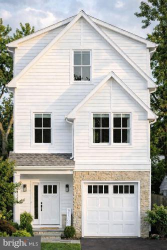 Photo of 212 Chestnut Street