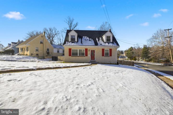 Photo of 1365 Valley Road