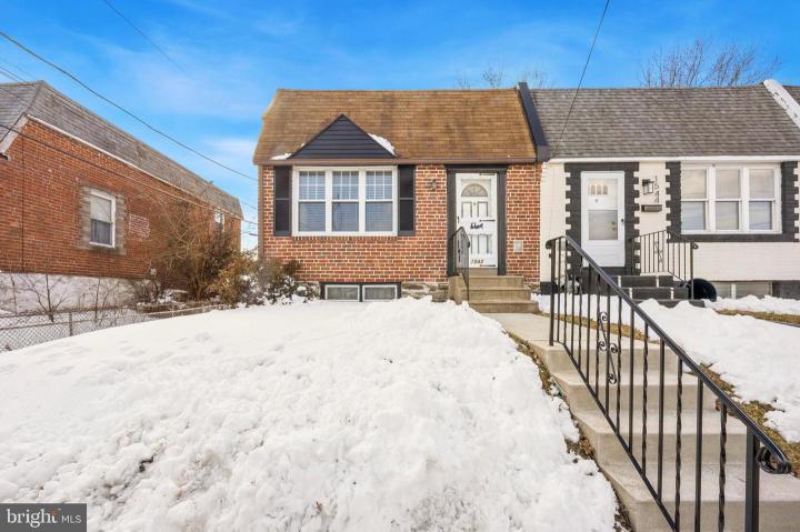 Photo of 1542 Summit Street, Marcus Hook PA