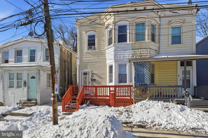 Photo of 46 S Maple Avenue