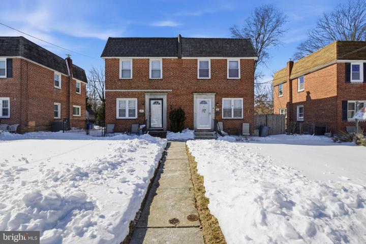 Photo of 201 W Sylvan Avenue