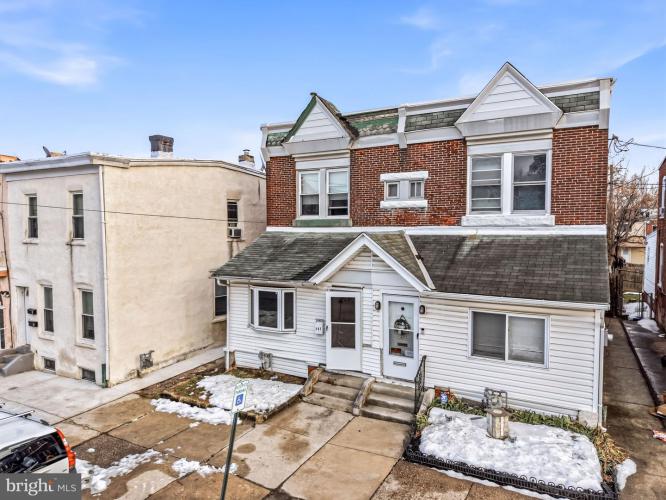 Photo of 507 W 7th Street
