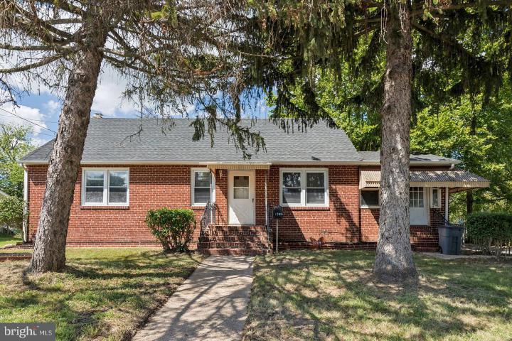 Photo of 1704 Meetinghouse Road, Upper Chichester PA