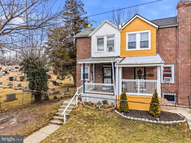 Photo of 408 W 15th Street