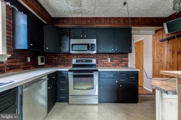 Photo of 106 2nd Avenue