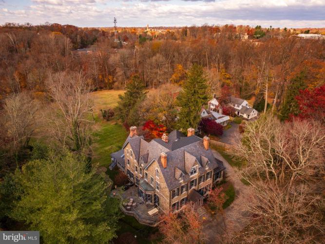 Photo of 228 S Radnor Chester Road