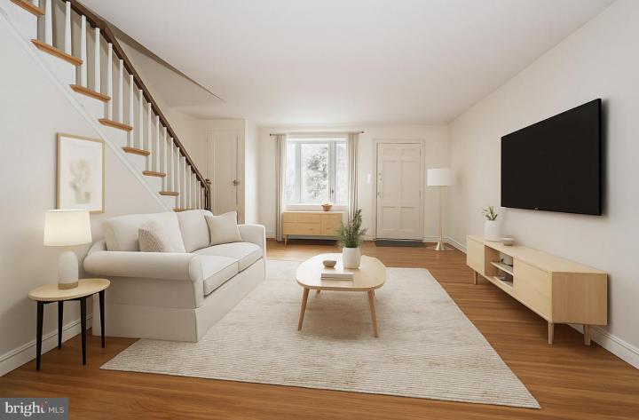 Photo of 7819 Westview Avenue