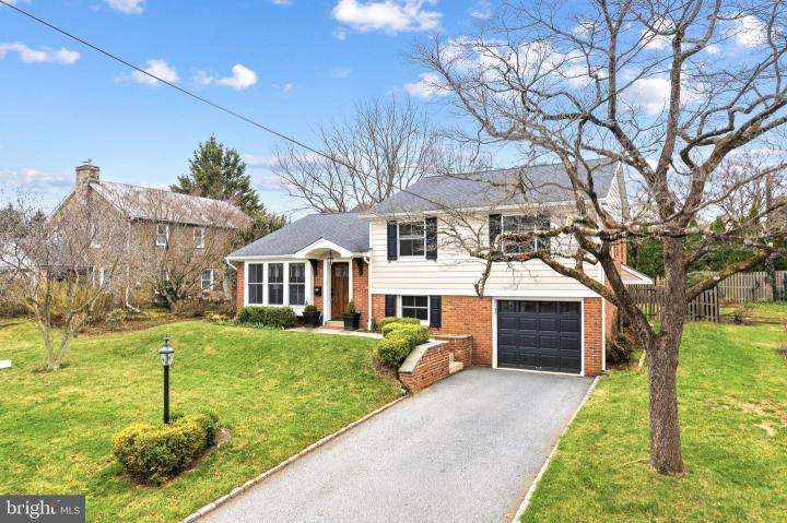 Photo of 332 Overhill Road